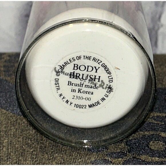 Charles of the Ritz Large Body Powder Brush, Discontinued NEW IN CLEAR CASE - Picture 5 of 6